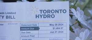 Polite Canadian pays power bill for Ontario senior