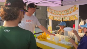 Saskatoon Community stands behind the 7-year-old whose lemonade stand was robbed