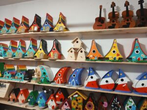 New Brunswick Retiree Builds Birdhouses for Community