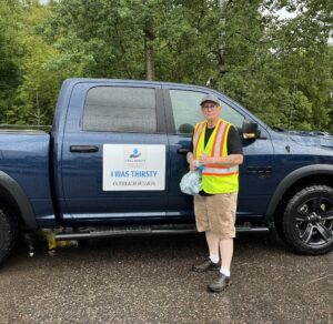 Thunder Bay Man Delivers Water and Compassion to the Homeless