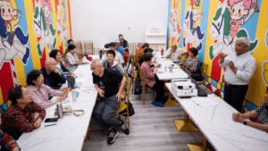 Richmond Man Teaches English to Newcomers for Free